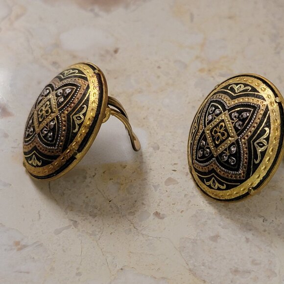 Vintage Spanish Damascene Clip on Earrings - Picture 7 of 10